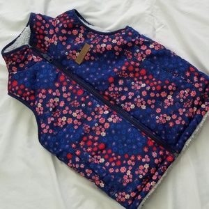 Buffalo girls blue red floral zip vest S (7/8)